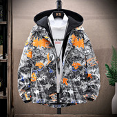 Moderna muška proljetna jakna s aplikacijama i gumbima