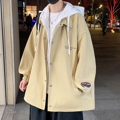 Jachetă bărbătească de primăvară-toamnă cu inscripție și aplicare