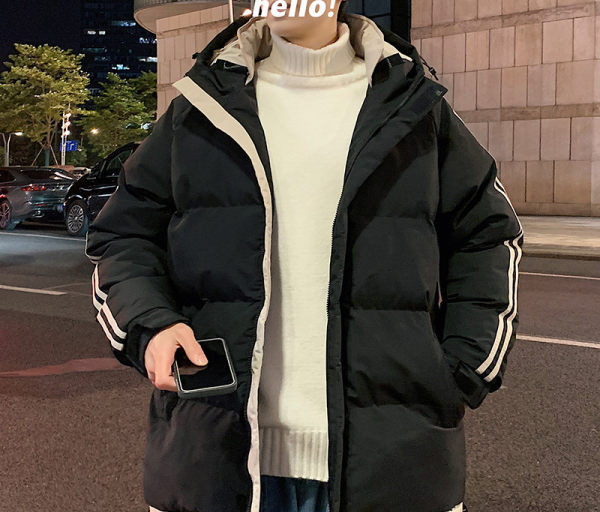 Muška zimska jakna sa rubovima na džepovima