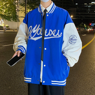 Muška baseball jakna s izvezenim natpisom i kopčanjem na gumbe