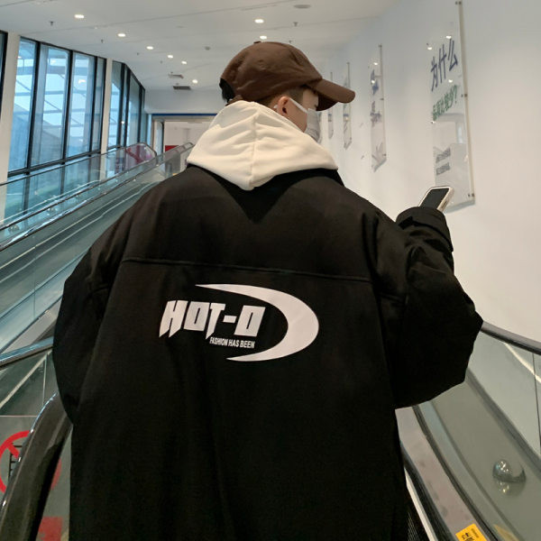 Sacou barbatesc model larg cu imprimeu si buzunar