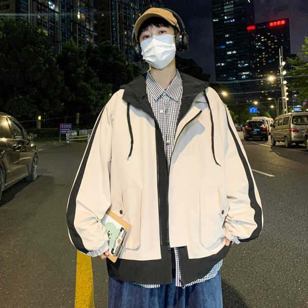 Jesenska muška jakna s džepom i vezicama