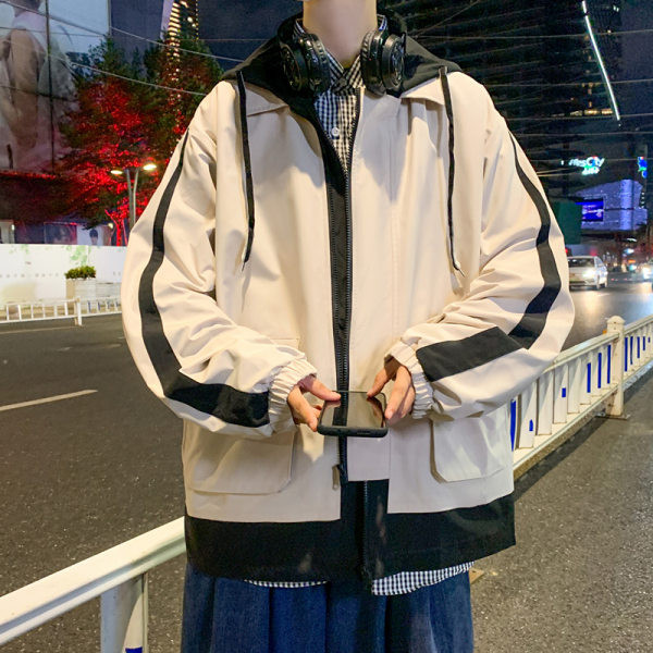 Jesenska muška jakna s džepom i vezicama