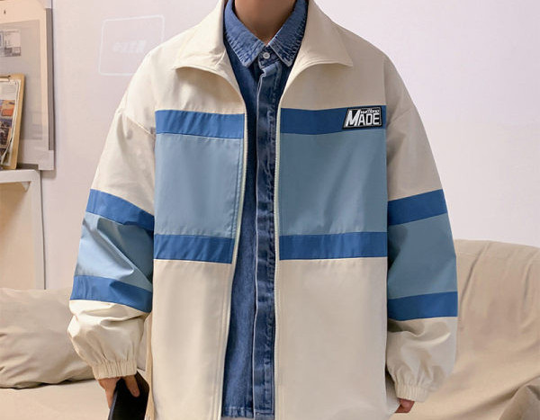 Rudeninė plona vyriška striukė su logotipu