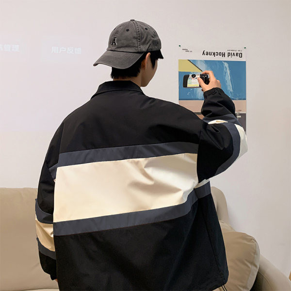 Rudeninė plona vyriška striukė su logotipu