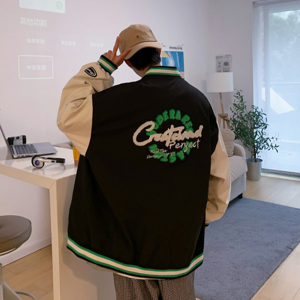 Geacă de baseball subțire cu nasturi și glugă