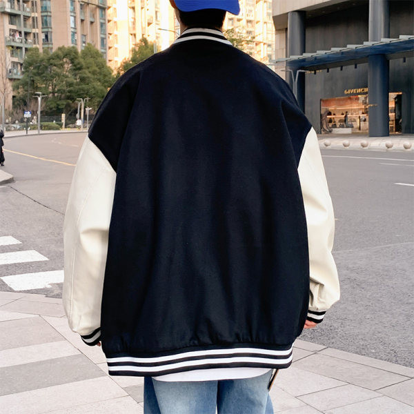 Jachetă pentru bărbați model nou cu inscripționare și închidere cu nasturi