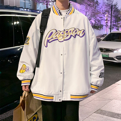 Sportos baseball kabát férfiaknak nyomattal és gombos rögzítéssel