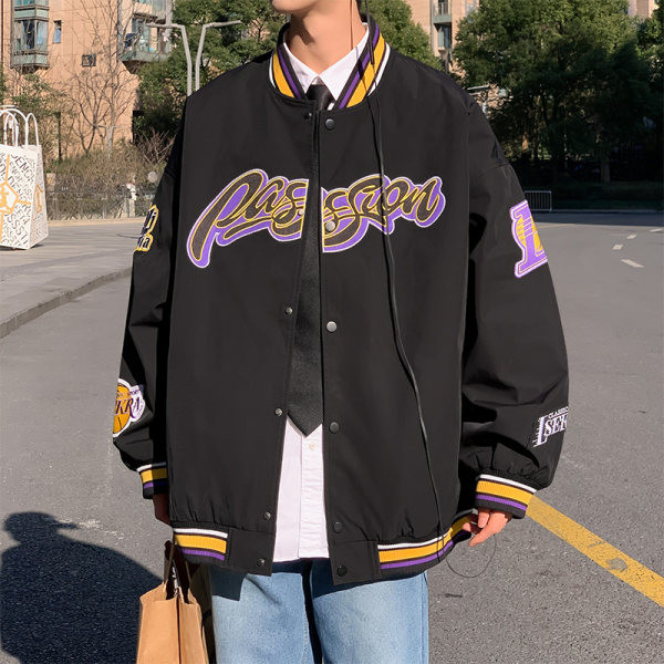 Sportos baseball kabát férfiaknak nyomattal és gombos rögzítéssel