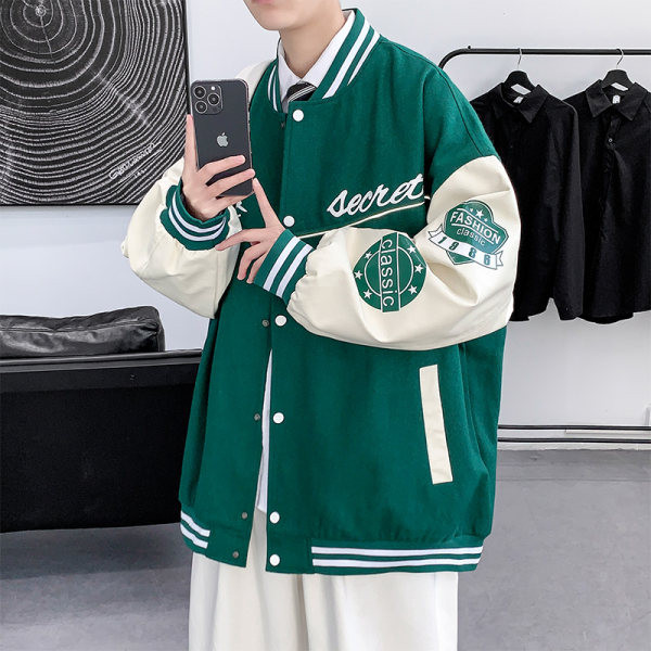 Muška sportska jakna s printom i kopčanjem na gumbe