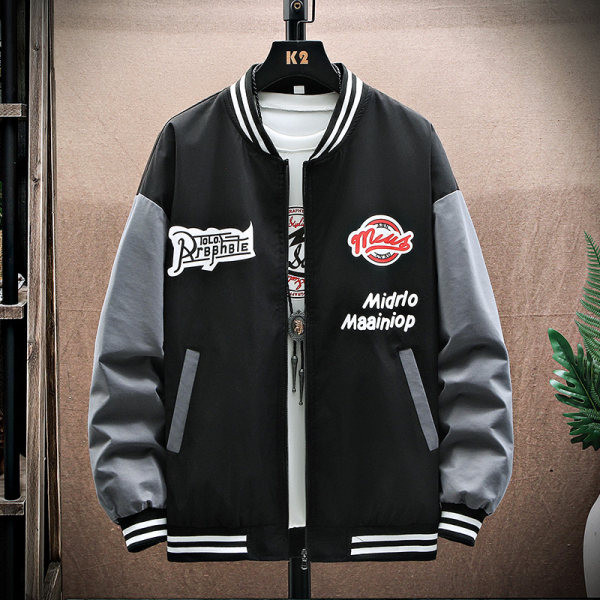 Jachetă de primăvară cu inscripții brodate și buzunar pentru bărbați