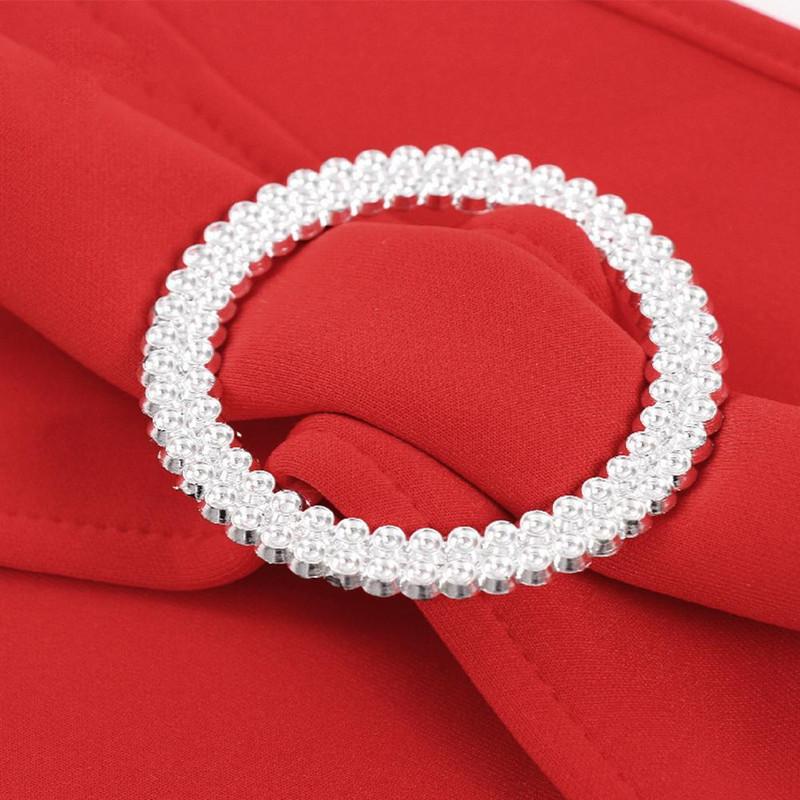 10 vnt. Elastinė poliesterio kėdės lanko juosta, ištempiama kėdės juosta su apvalia sagtimi, skirta banketų viešbučio vestuvių dekoravimui