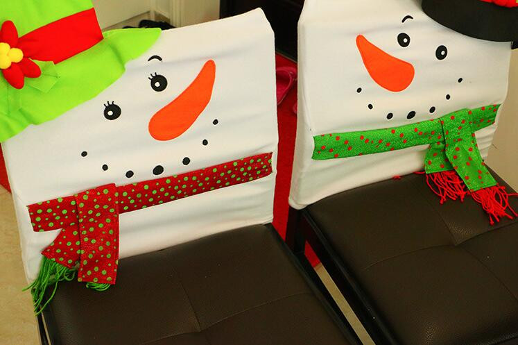 Aranyos hóember szék háttámlák karácsonyi dekoráció karácsonyi szék huzatok partiasztal karácsonyi hóember ajándék vacsora dekoráció