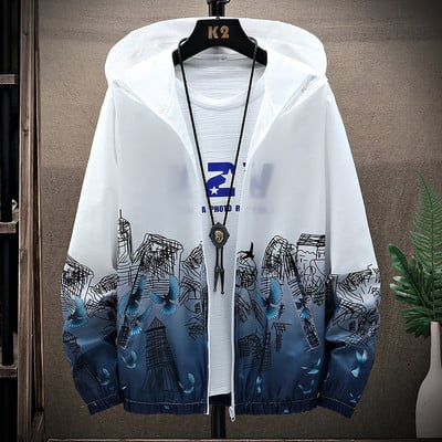 Tanka muška jakna s kapuljačom i šarenim printom - tip vjetrovke