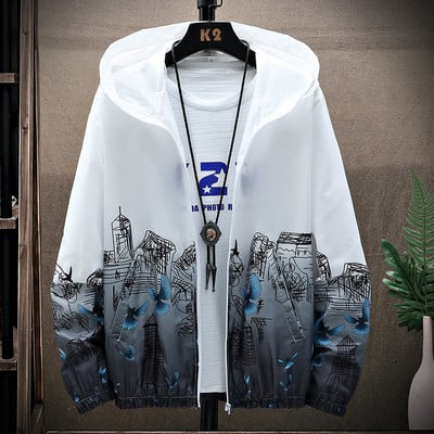 Tanka muška jakna s kapuljačom i šarenim printom - tip vjetrovke