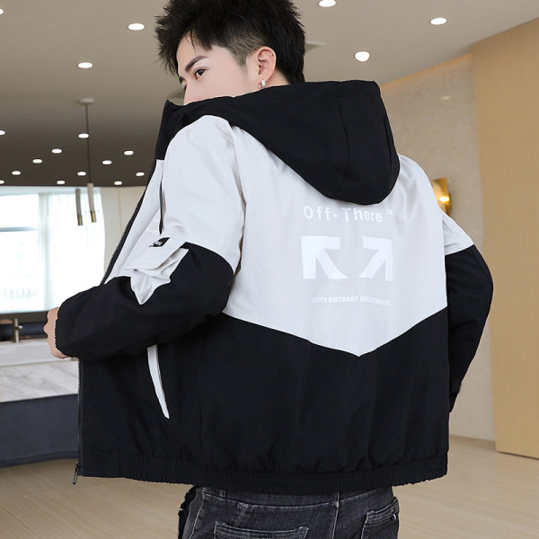 Muška proljetna jakna sa kapuljačom i natpisom više boja