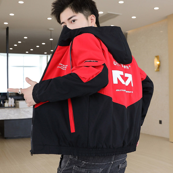 Muška proljetna jakna sa kapuljačom i natpisom više boja