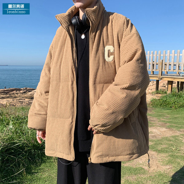 Új modell téli férfi kabát hímzéssel