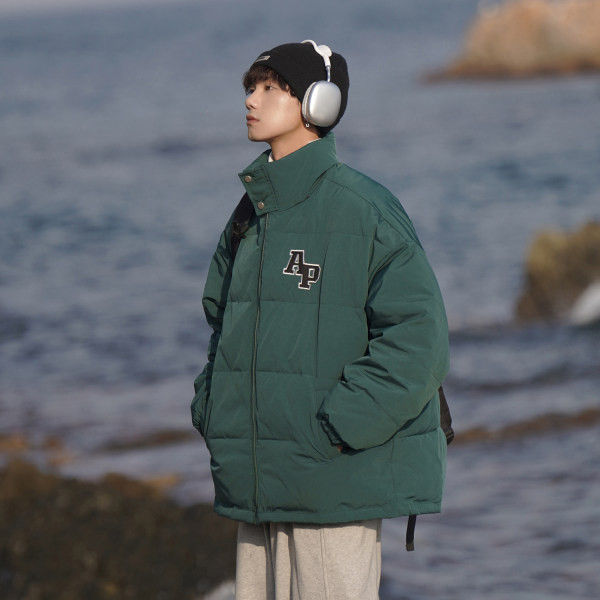 Jachetă pentru bărbați cu guler înalt și inscripții brodate