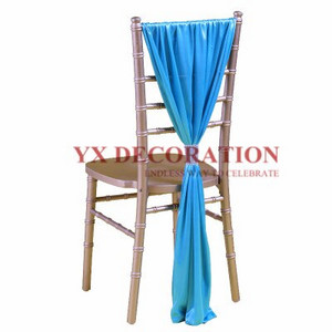 10 ks predaných 70x140cm ľadovo hodvábnych Chiavari šerpových čiapok na stoličky, kapucne na svadobnú hostinu