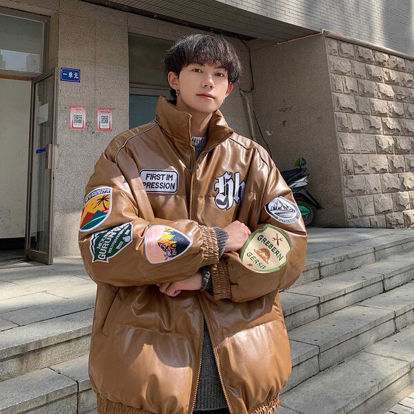 Muška topla majica s visokim ovratnikom i logotipom