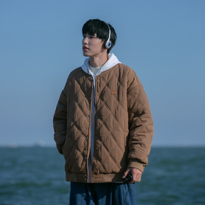 Vyriška laisvalaikio striukė su logotipu ilgomis rankovėmis