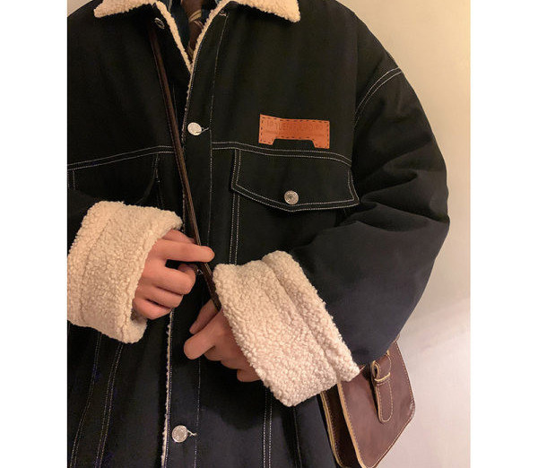 Geacă de iarnă pentru bărbați cu căptușeală caldă și închidere cu nasturi