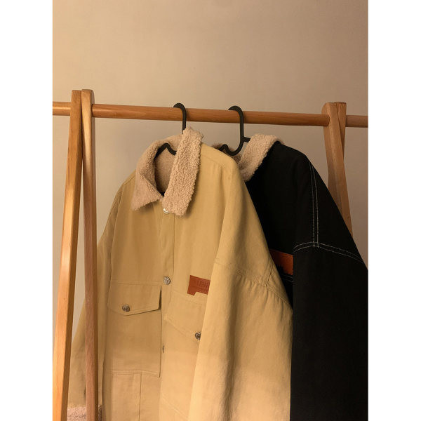 Geacă de iarnă pentru bărbați cu căptușeală caldă și închidere cu nasturi