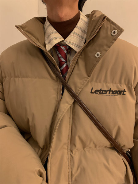 Jachetă casual cu model larg, cu fermoar