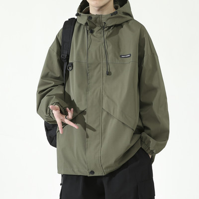 Jesenska muška jakna s kapuljačom i vezicama