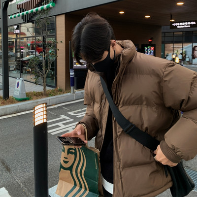 Vyriška laisvalaikio žieminė striukė su aukšta apykakle