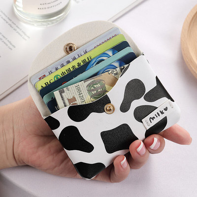 Moteriška piniginė su užrašu