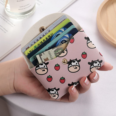 Moteriška piniginė su užrašu