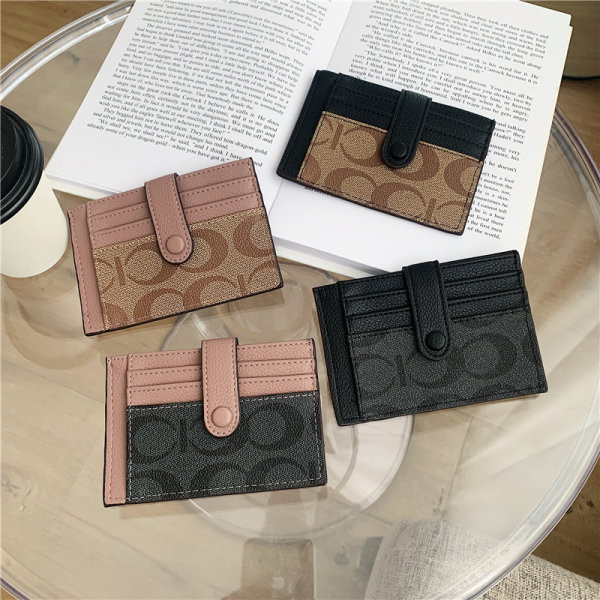 Portofel mic de dama din piele ecologica pentru depozitarea cardurilor