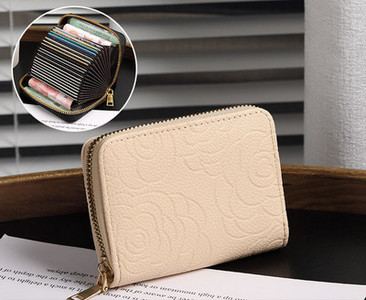 Portofel de dama din piele ecologica cu element 3D