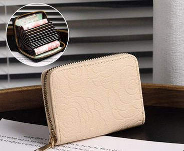 Portofel de dama din piele ecologica cu element 3D