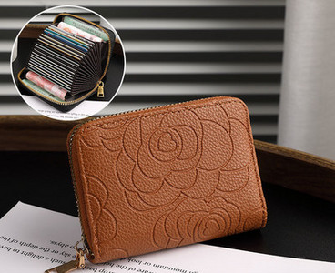 Portofel de dama din piele ecologica cu element 3D