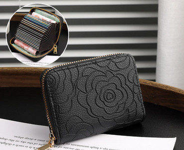 Portofel de dama din piele ecologica cu element 3D