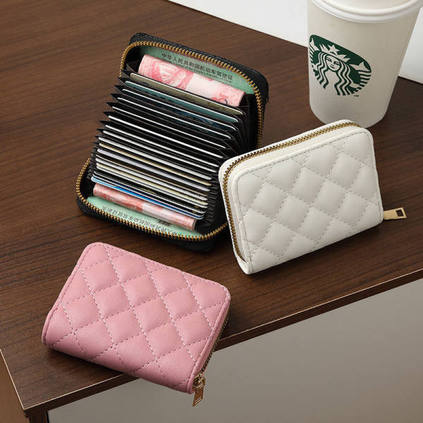 Portofel de dama din piele pentru carduri de credit