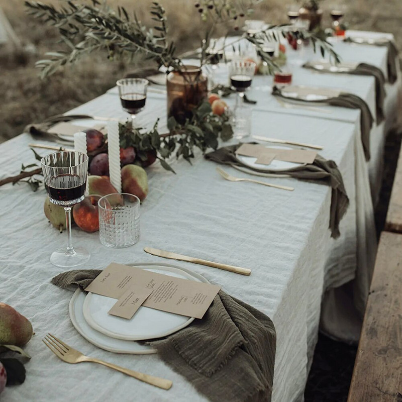 Vestuvių staltiesės Servetėlės Lininės servetėlės Vakarėliui Staltiesė Vakarienė Servetėlė Vestuvių Audiniai Servetėlės Restorano Stalo kilimėliai