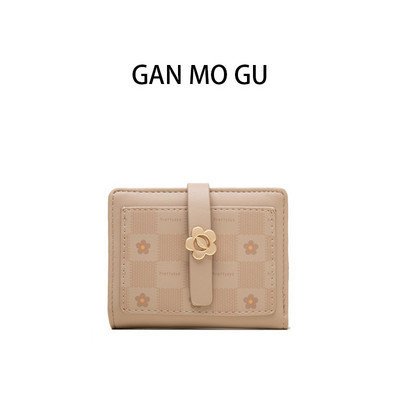 Kis női pénztárca fém díszítéssel - virág