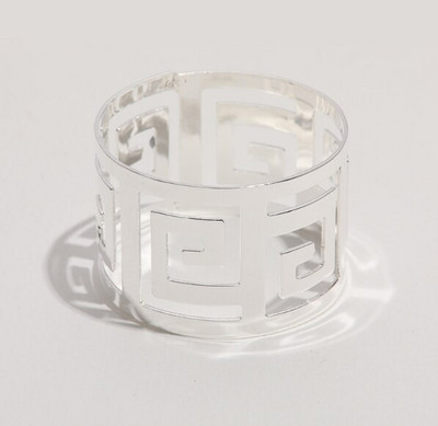 25 db Négyzet alakú szatén asztali szalvéta puha zsebkendő Romantikus esküvői bankett asztalterítő vacsora dekoráció egyedi szalvéták 48x48cm