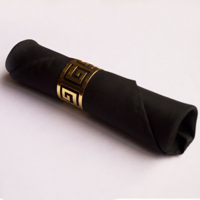 25 db Négyzet alakú szatén asztali szalvéta puha zsebkendő Romantikus esküvői bankett asztalterítő vacsora dekoráció egyedi szalvéták 48x48cm