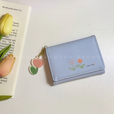 Poșetă mică de damă cu decor floral din metal