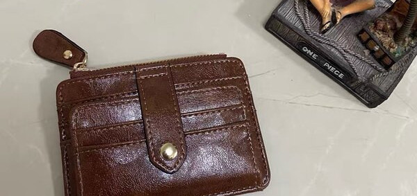 Portofel de dama din piele ecologica cu compartimente pentru documente