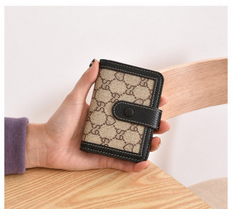 Portofel mic pentru femei cu slot pentru carduri