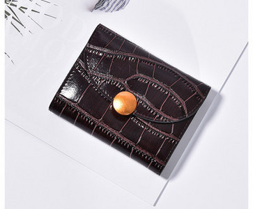 Női pénztárca - fém csattal