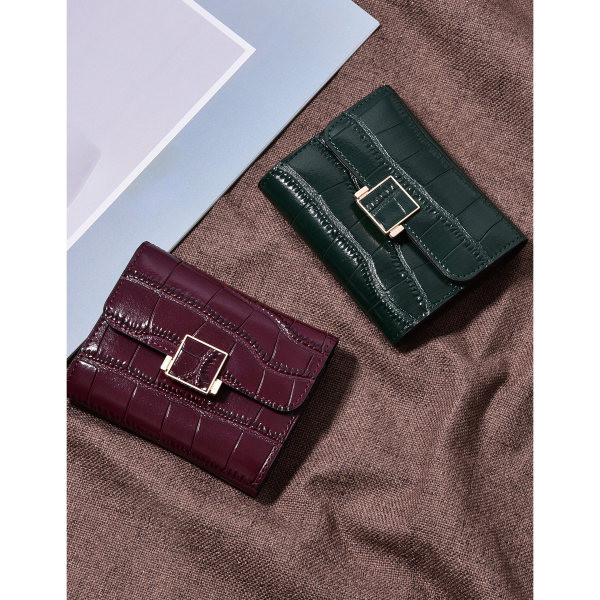 Poșetă mică de damă din piele în relief