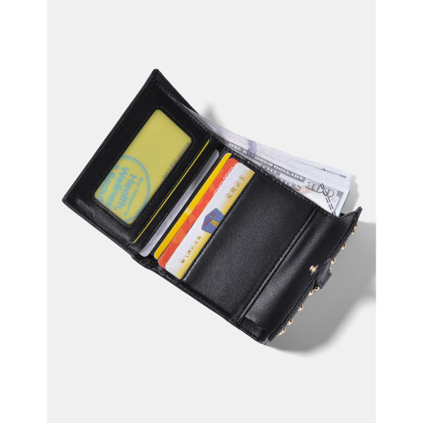 Portofel de dama din piele cu carouri metalice