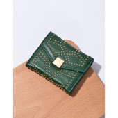 Portofel de dama cu elemente aurii